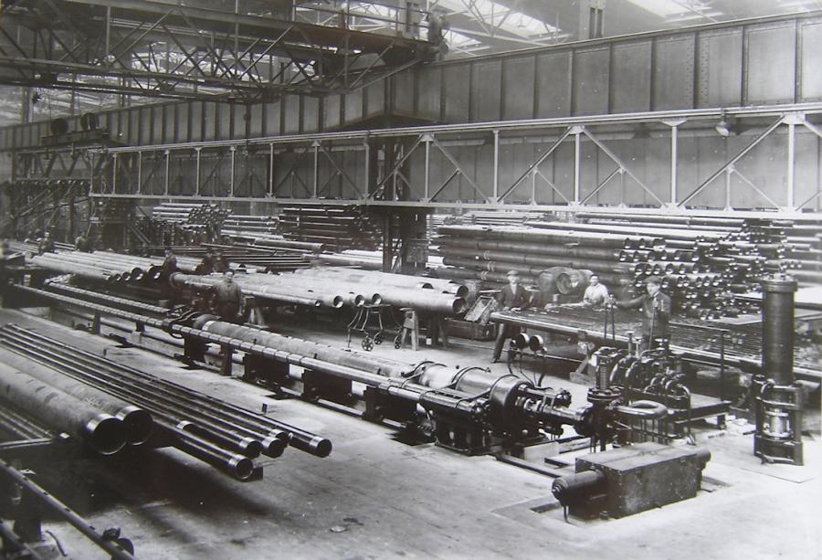 تاریخچه پیدایش لوله های مانیسمان